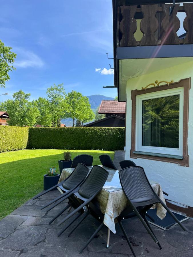 Doppelhaushaelfte Zugspitzblick Mit Privatem Garten Garmisch-Partenkirchen Eksteriør bilde